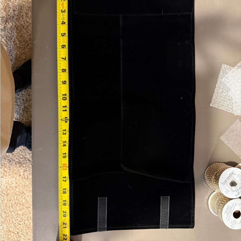 Black Jewelry Display Roll - Picture 4 of 5